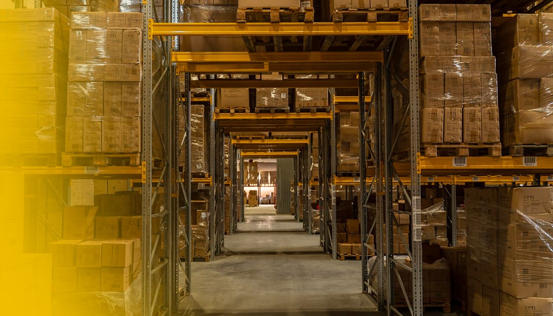 Verticalização de estoque: a resposta para a crise de espaço e os altos custos de armazenagem